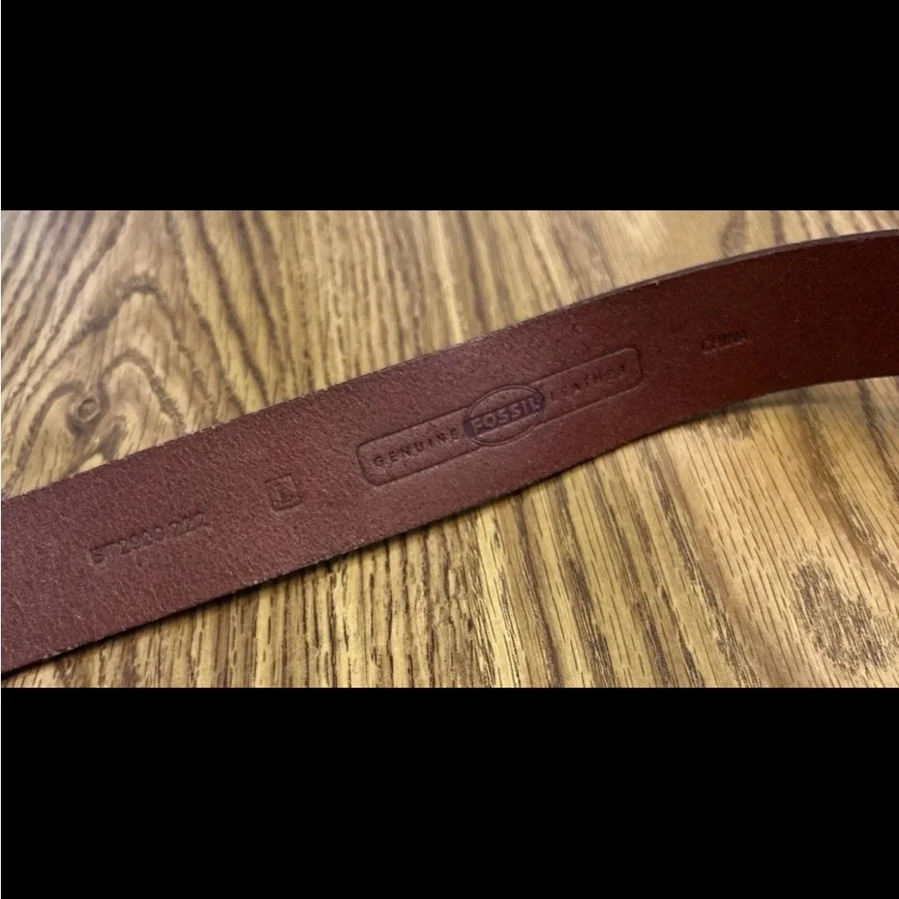 Fossil Vintage Men’s Brown Geniune Leather Belt Large 43” Brass Hardware